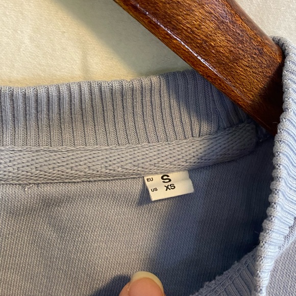 Blankfaces small oversized crew neck. Baby blue and pink - Picture 5 of 9